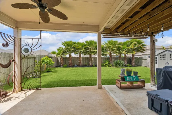 $2,600 | 346 Marble Springs Lane, La Marque, TX 77568