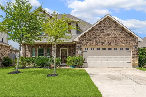 $2,600 | 346 Marble Springs Lane, La Marque, TX 77568
