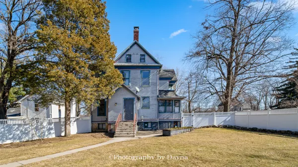 $283,000 | 203 North Maple Street, Momence, IL 60954