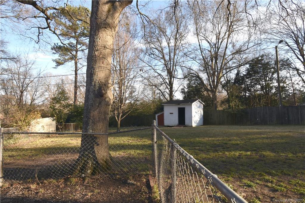 661 Reeves Court Charlotte, NC 28208 - Photo 24 of 30 Gallery Image 24