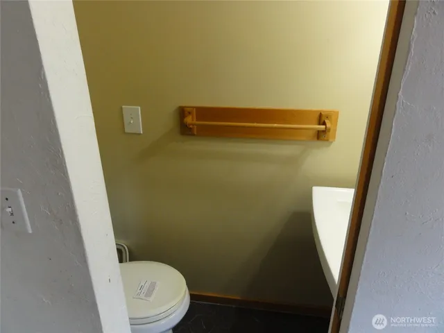 $480,000 | 28821 18th Avenue South, Federal Way, WA 98003