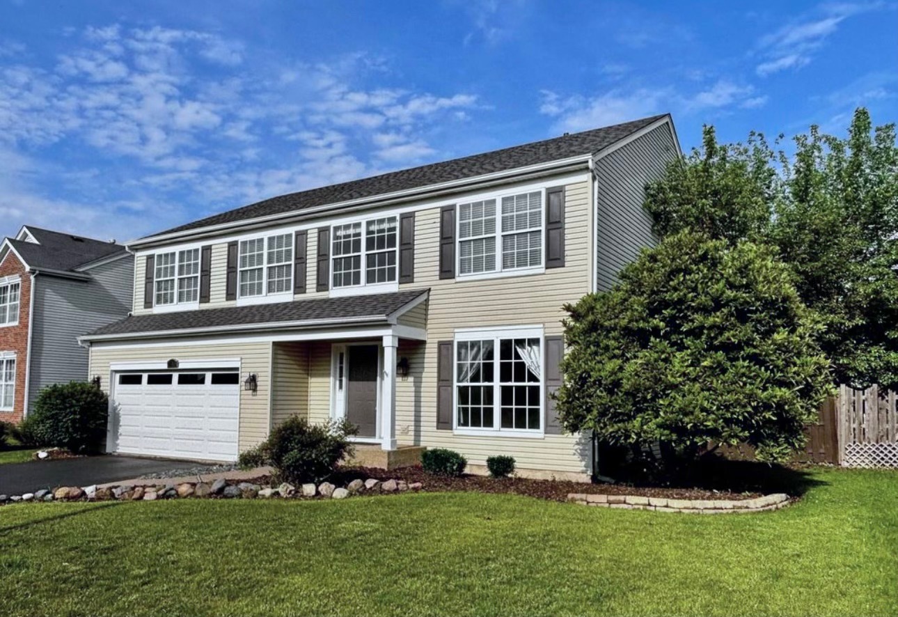 34165 North Goldenrod Road Round Lake, IL 60073 - Photo 1 of 42 Gallery Image 1