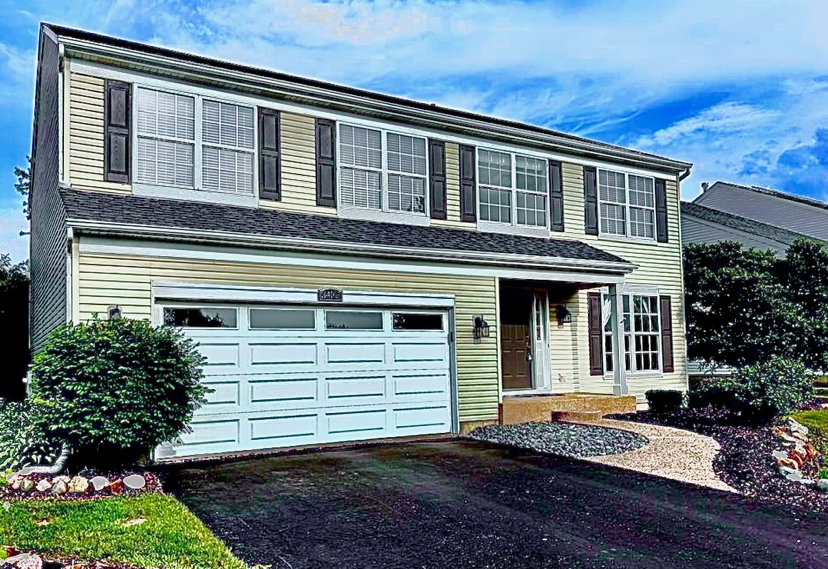 34165 North Goldenrod Road Round Lake, IL 60073 - Photo 2 of 42 Gallery Image 2
