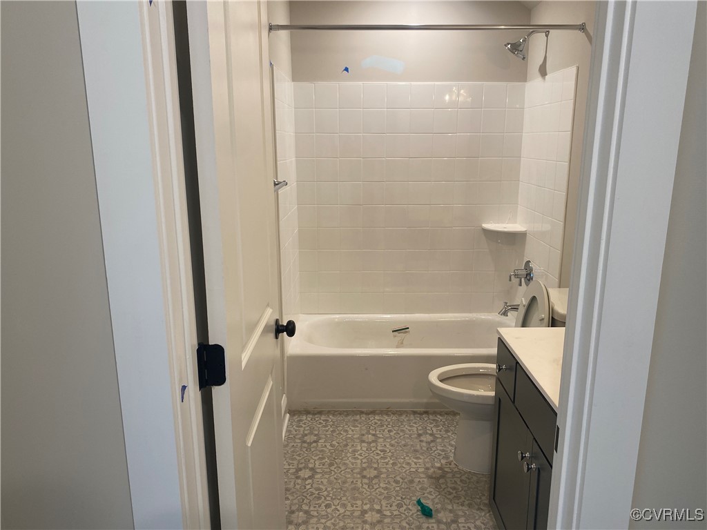 2263 Osborne Rdg Road Rockville, VA 23146 - Photo 21 of 22 a bathroom with a tub and a shower