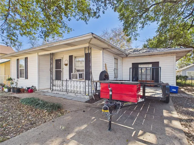 $1,350 | 1203 Batts Street, Bryan, TX 77803