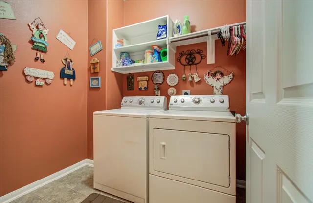 $299,900 | 1706 Zeppelin Circle, Deer Park, TX 77536