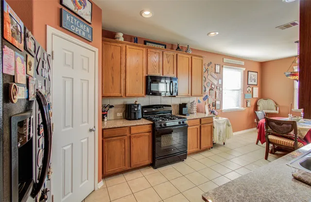 $299,900 | 1706 Zeppelin Circle, Deer Park, TX 77536