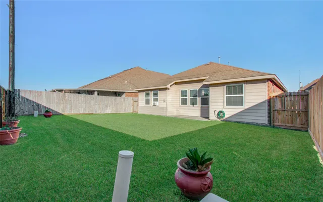 $299,900 | 1706 Zeppelin Circle, Deer Park, TX 77536