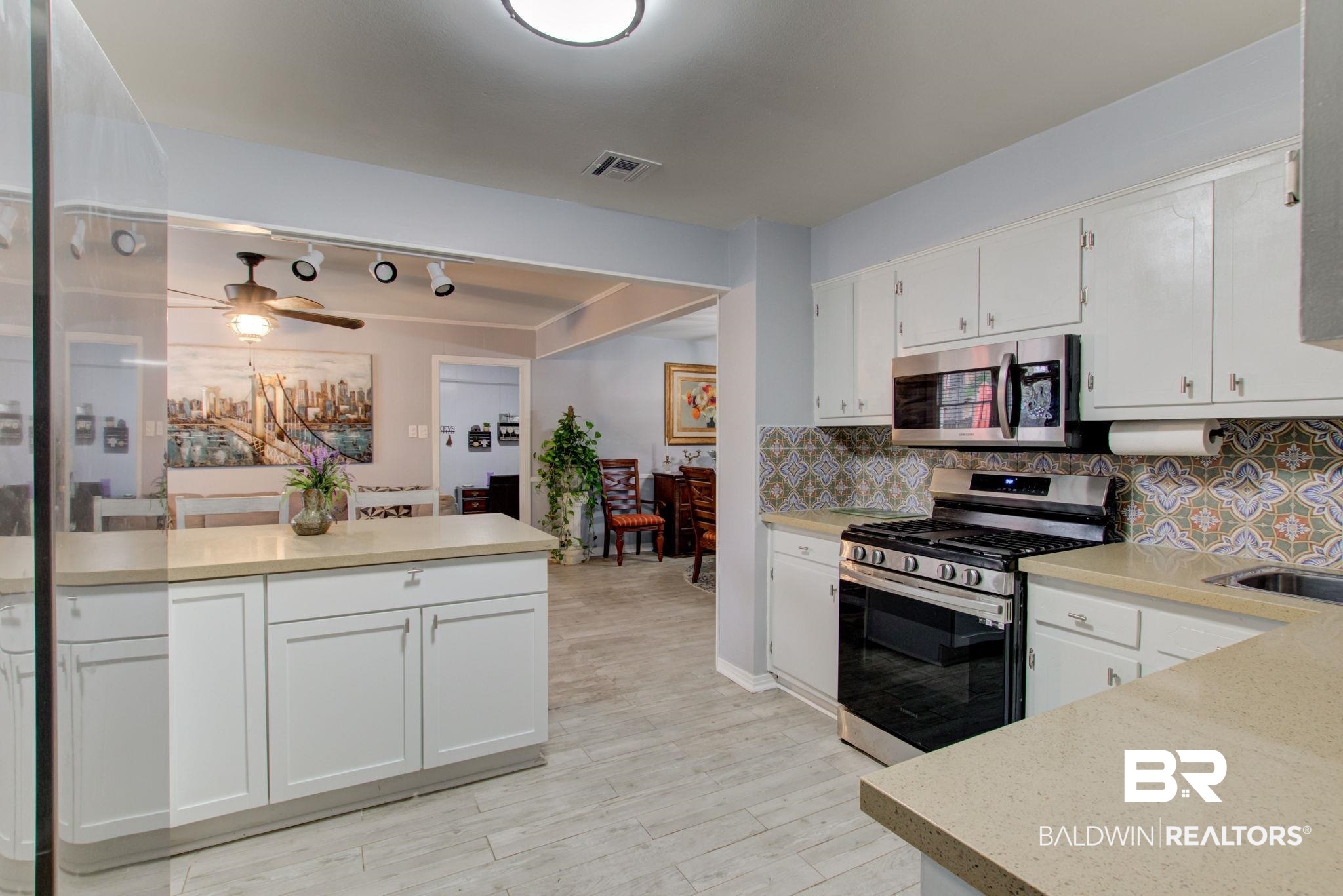 552 Markham Drive Mobile, AL 36609 - Photo 8 of 16