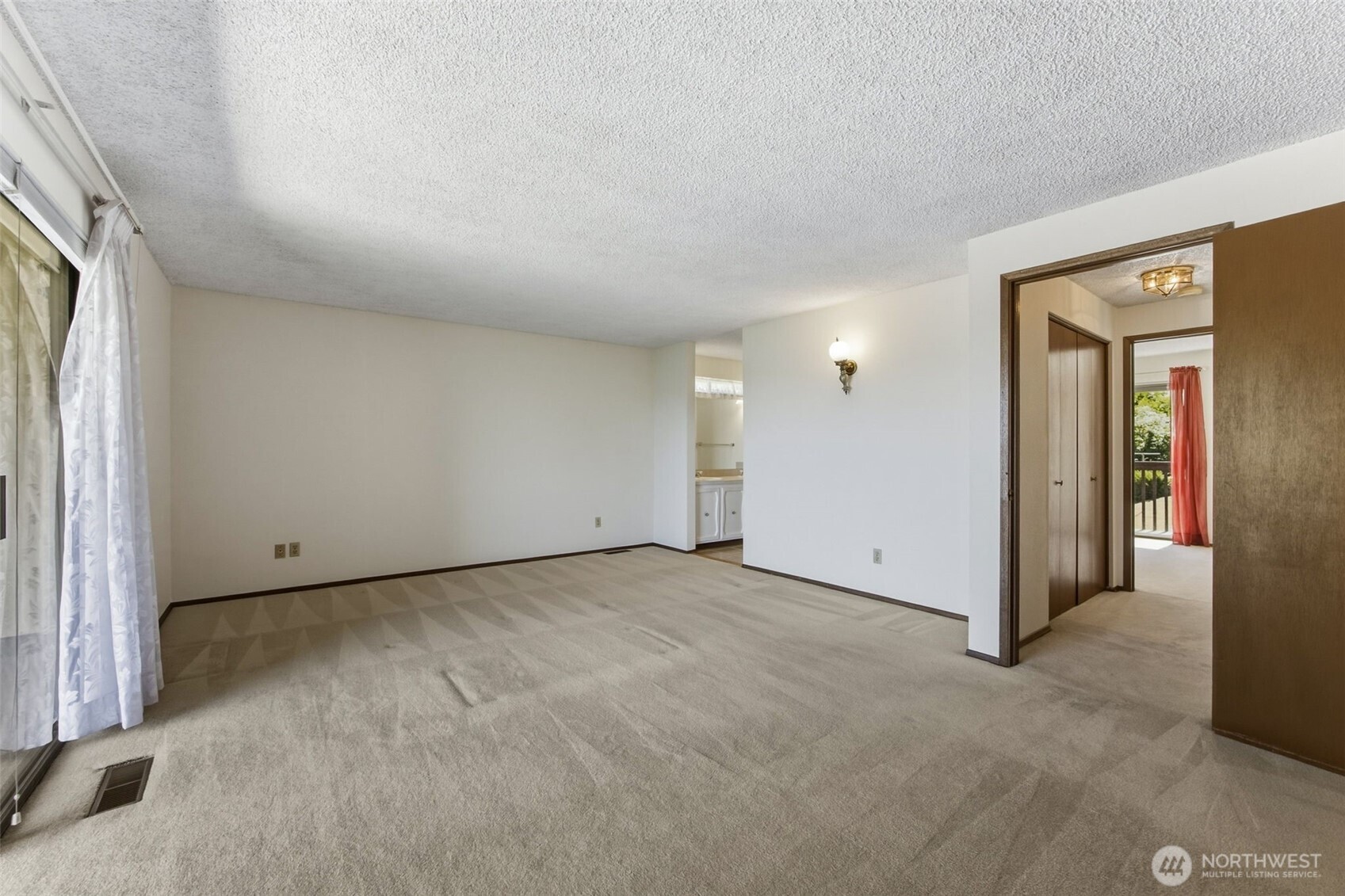 611 Southwest 293rd Street Federal Way, WA 98023 - Photo 15 of 40
