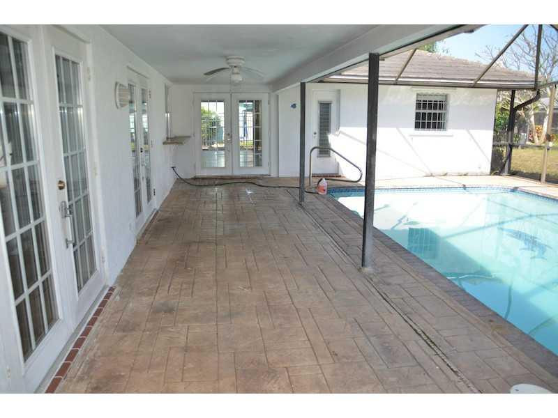 1333 Southwest 14th Street Boca Raton, FL 33486 - Photo 24 of 25 Pool