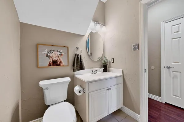 $2,200 | 2344 Southcourt Circle, Irving, TX 75038