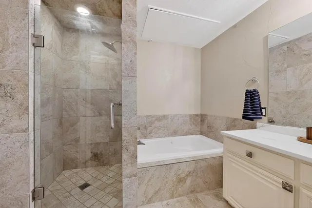 $2,200 | 2344 Southcourt Circle, Irving, TX 75038