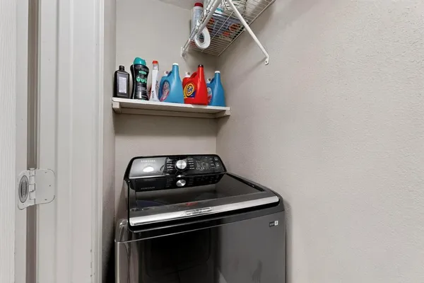 $2,200 | 2344 Southcourt Circle, Irving, TX 75038