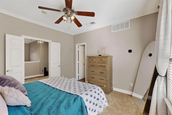 $2,200 | 2344 Southcourt Circle, Irving, TX 75038