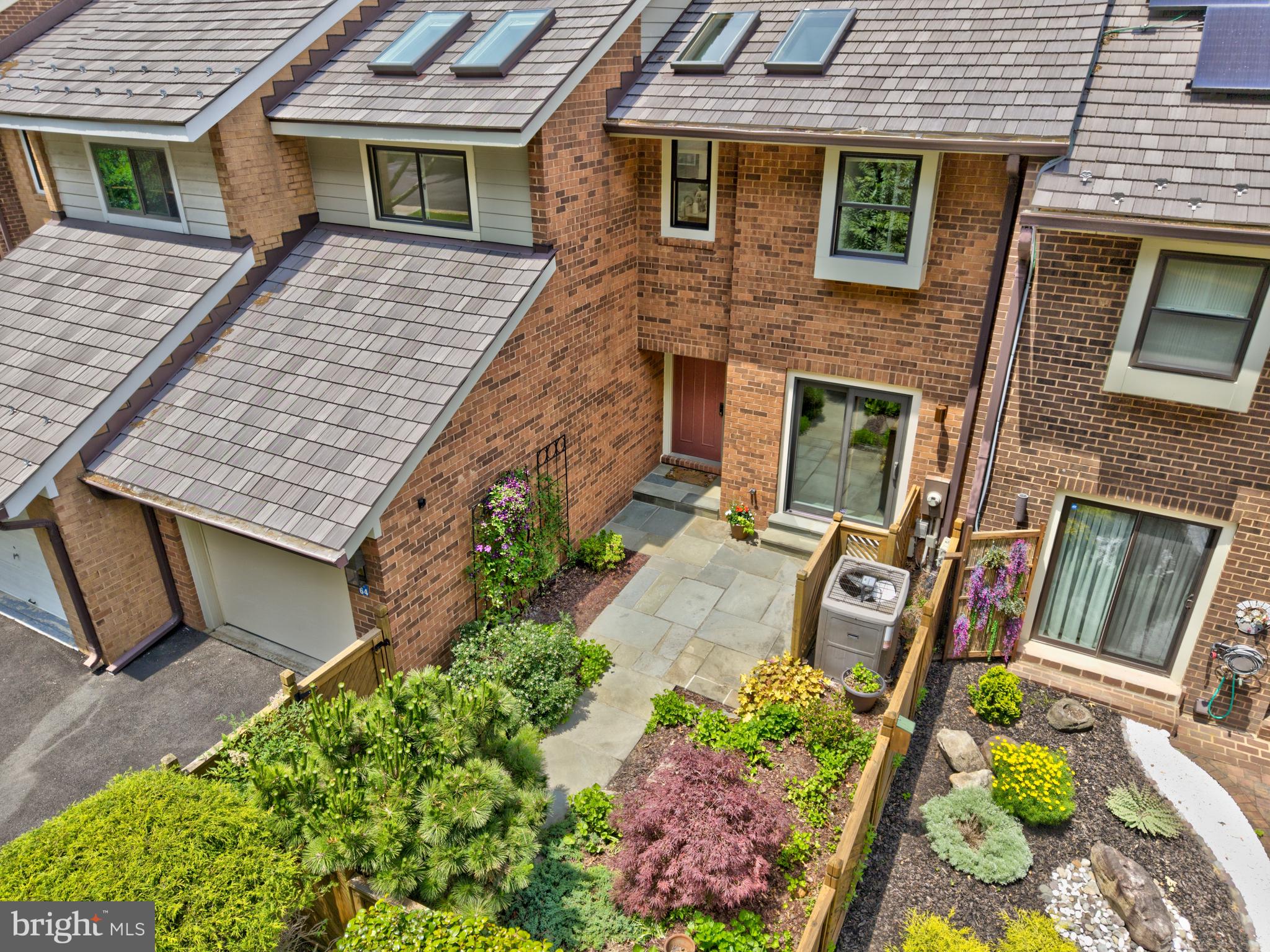 11064 Thrush Ridge Road Reston, VA 20191 - Photo 76 of 85 Aerial view of the fully fenced front patio.