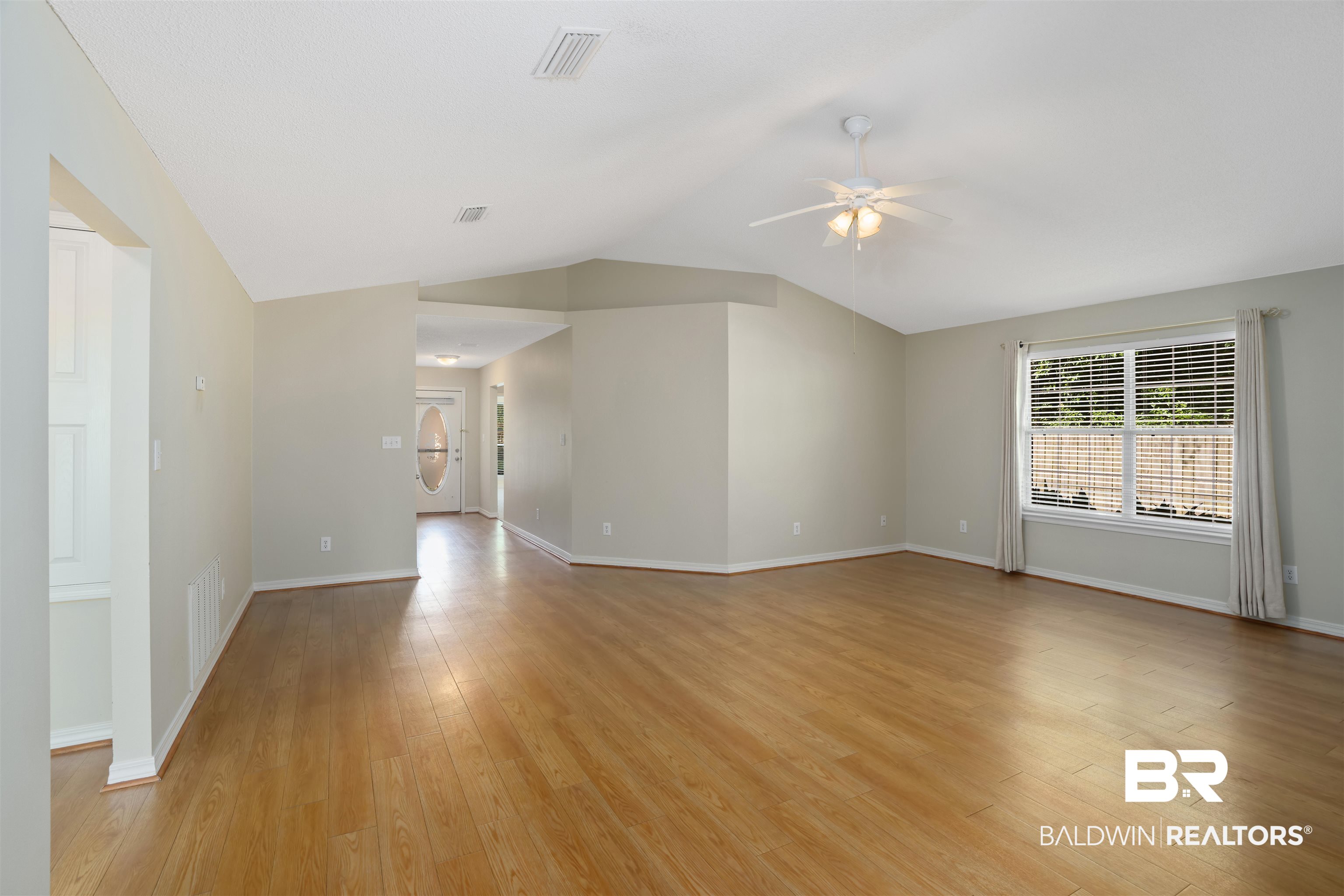 117 Davison Loop Fairhope, AL 36532 - Photo 5 of 24 Living