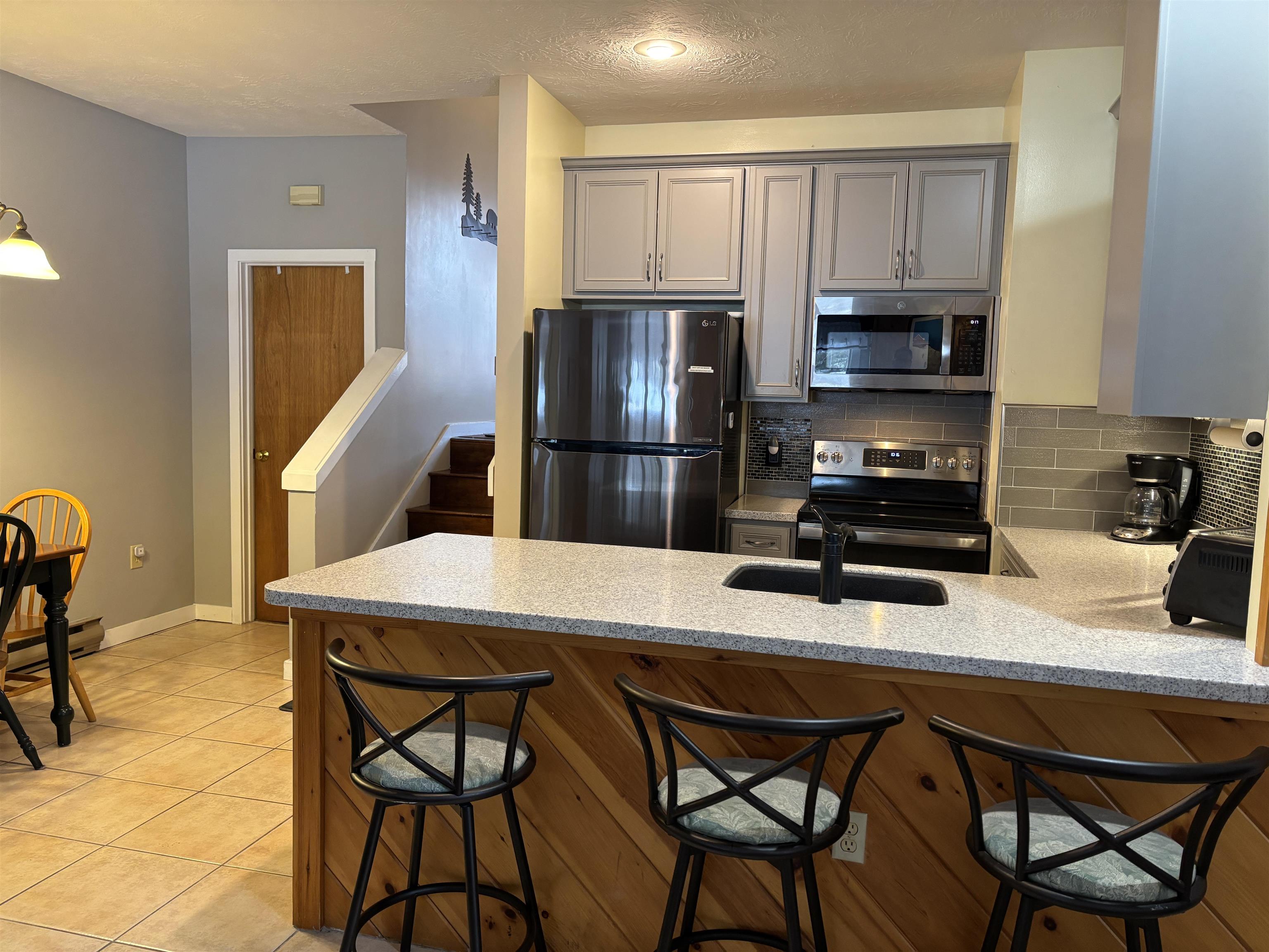 9 Fletchers Way, Unit H2 Waterville Valley, NH 03215 - Photo 11 of 24