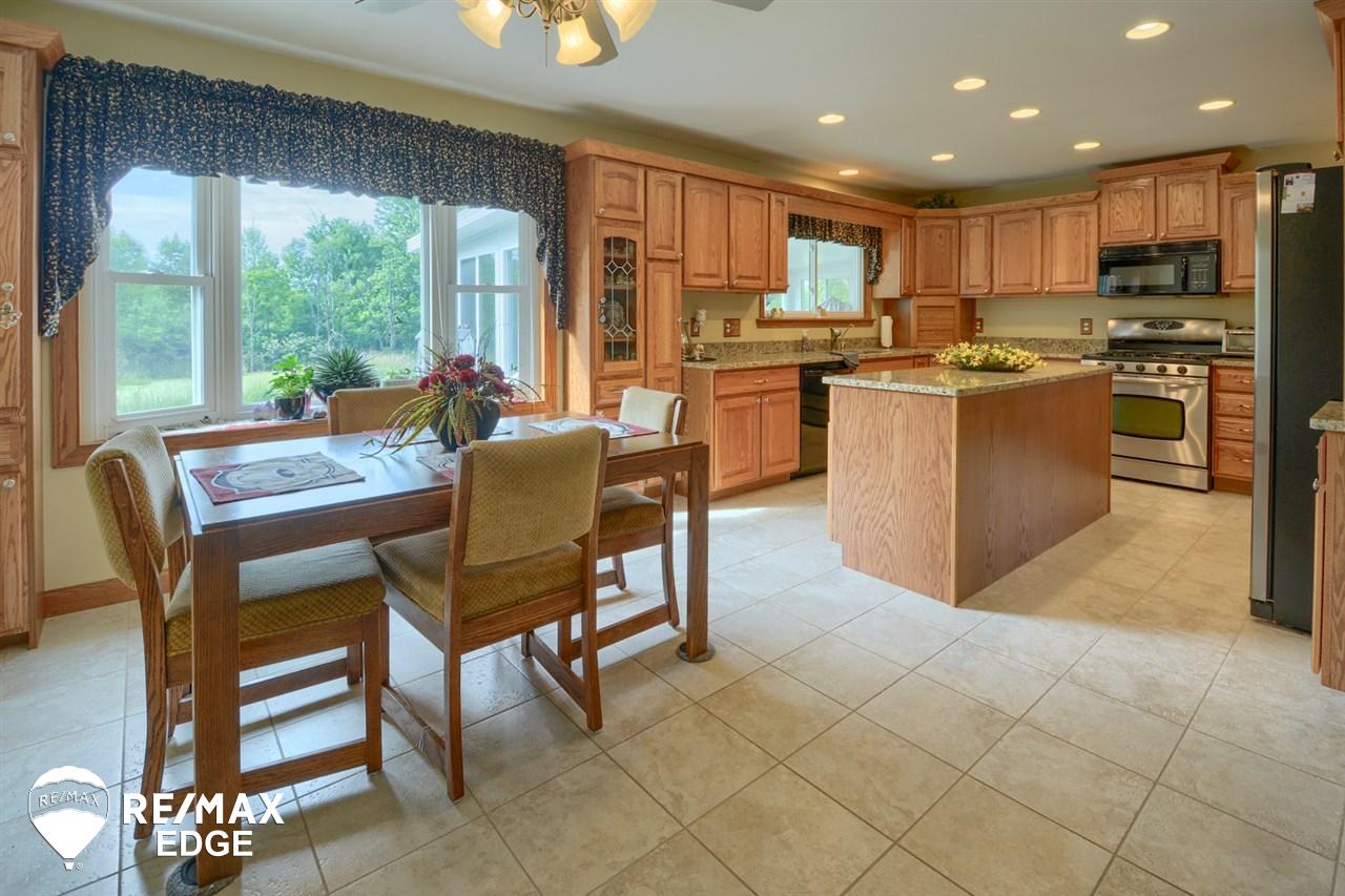 5014 Genesee Road Lapeer, MI 48446 - Photo 27 of 54 21463317-27.JPG