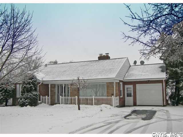 133 Old Liverpool Road Salina, NY 13088 - Photo 1 of 1 Exterior Front