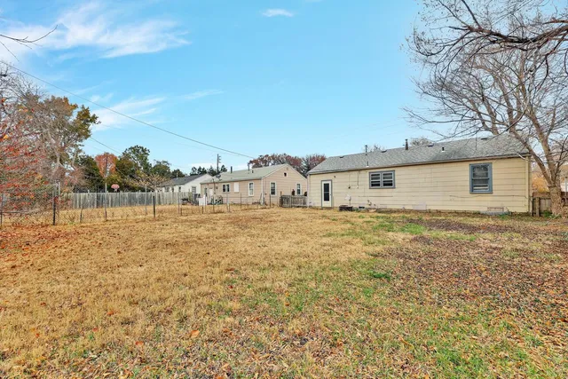 $84,900 | 2735 South Hydraulic Avenue, Wichita, KS 67216