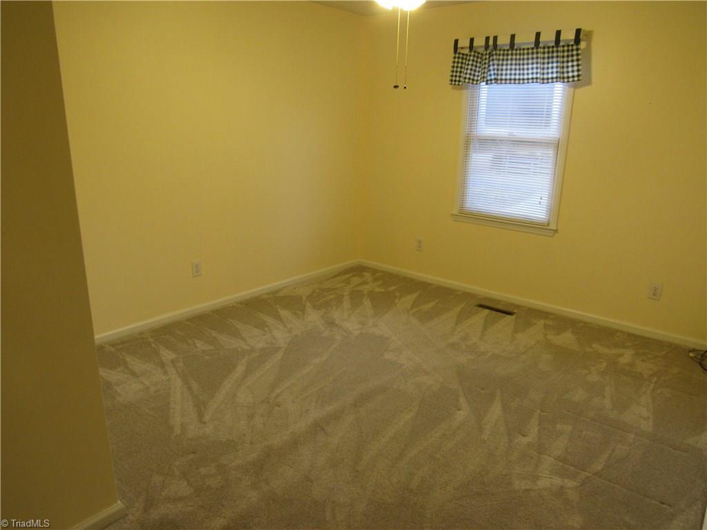 6400 Bishops Ridge Lane Rural Hall, NC 27045 - Photo 9 of 16 Gallery Image 9