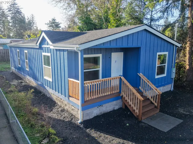$319,000 | 90766 Hollywood Lane, Coos Bay, OR 97420