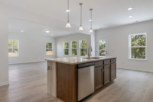 $439,990 | 572 Nightengale Ridge Drive, Columbia, TN 38401