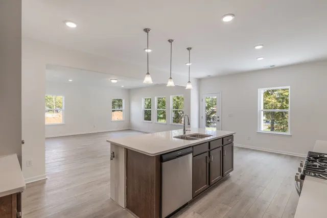 $439,990 | 572 Nightengale Ridge Drive, Columbia, TN 38401