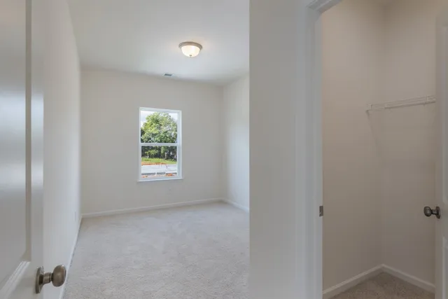 $439,990 | 572 Nightengale Ridge Drive, Columbia, TN 38401