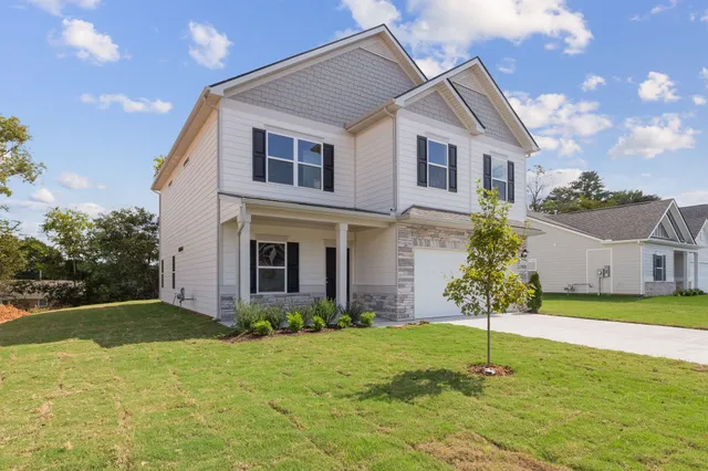 $439,990 | 572 Nightengale Ridge Drive, Columbia, TN 38401