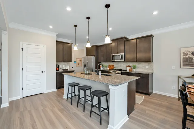 $439,990 | 572 Nightengale Ridge Drive, Columbia, TN 38401