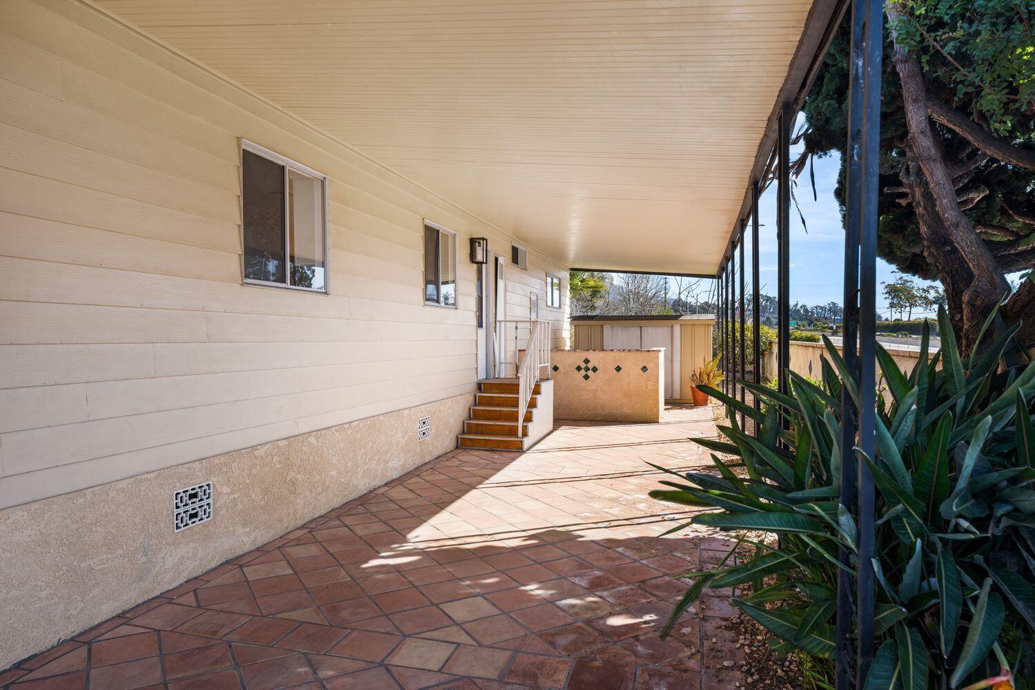 6180 Via Real, Unit 118 Carpinteria, CA 93013 - Photo 29 of 37 a view of a interior of the house