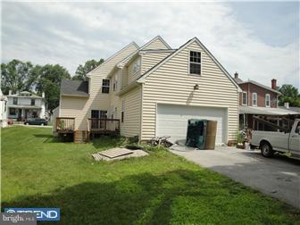426 Queen Street Spring City, PA 19475 - Photo 2 of 2 Exterior Back