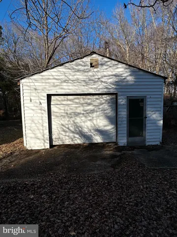 $175,000 | 1372 Coles Point Road, Hague, VA 22469