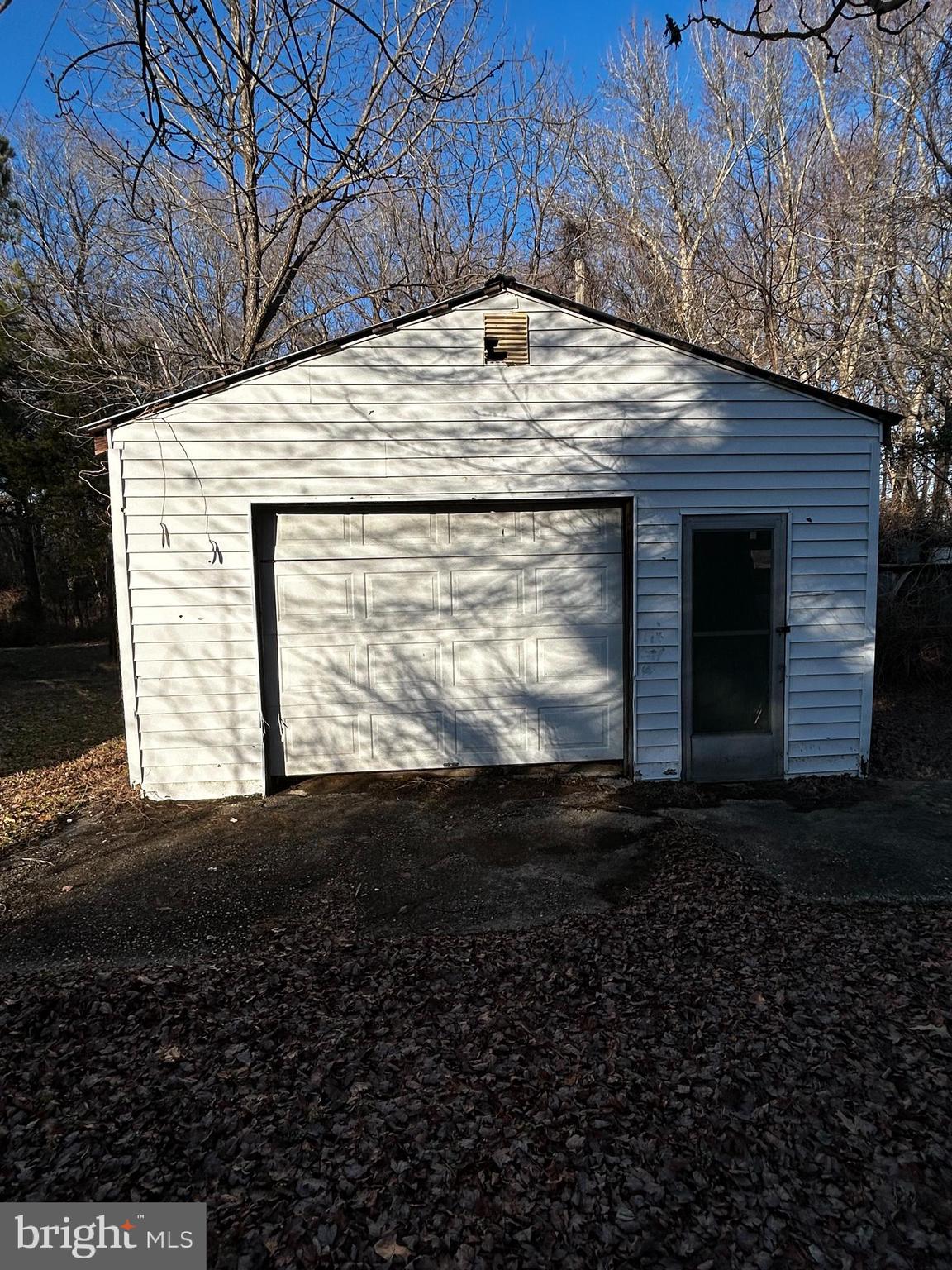 1372 Coles Point Road Hague, VA 22469 - Photo 2 of 8