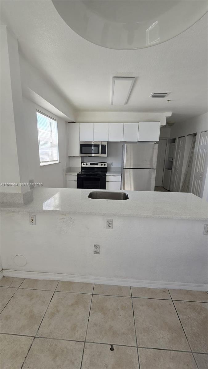 520 Southwest 5th Street, Unit 302 Miami, FL 33130 - Photo 10 of 38 Gallery Image 10