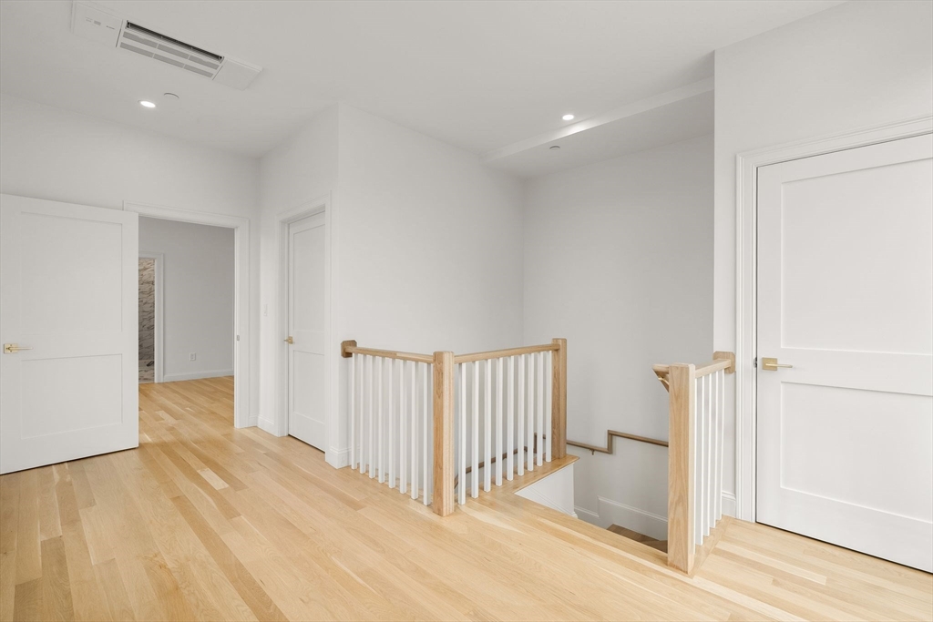 27 Shepard Street, Unit 4 Boston, MA 02135 - Photo 25 of 40