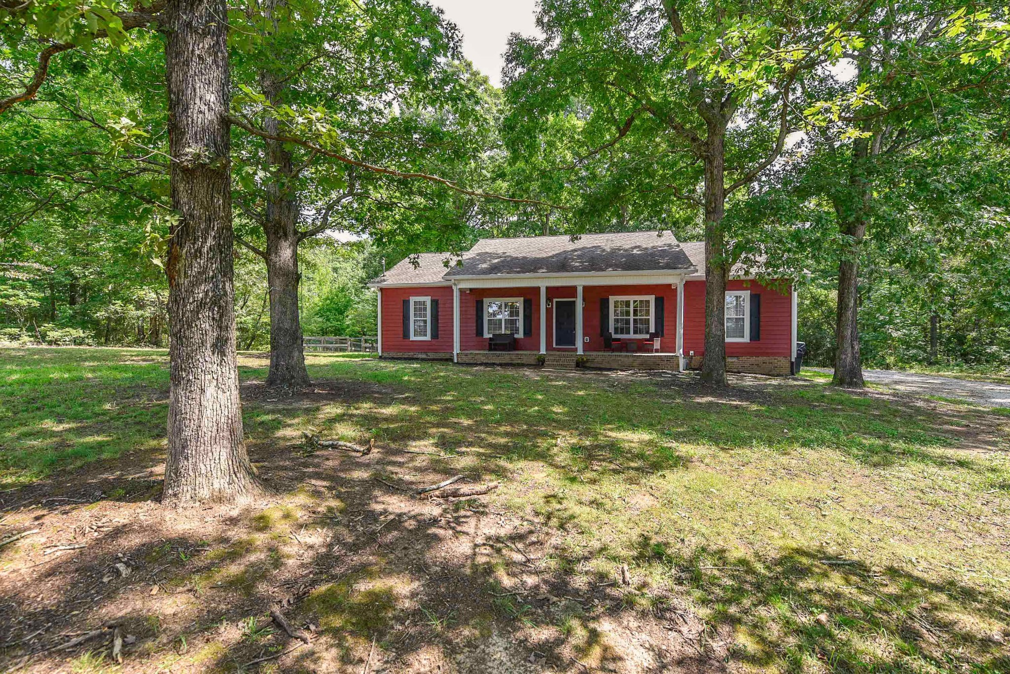2001 West Tennessee City Road Dickson, TN 37055 - Photo 2 of 24 a front view of a house with a yard