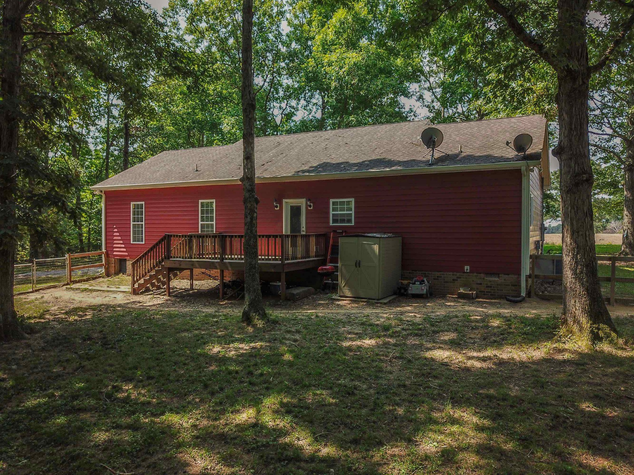 2001 West Tennessee City Road Dickson, TN 37055 - Photo 14 of 24 a view of a house with a yard