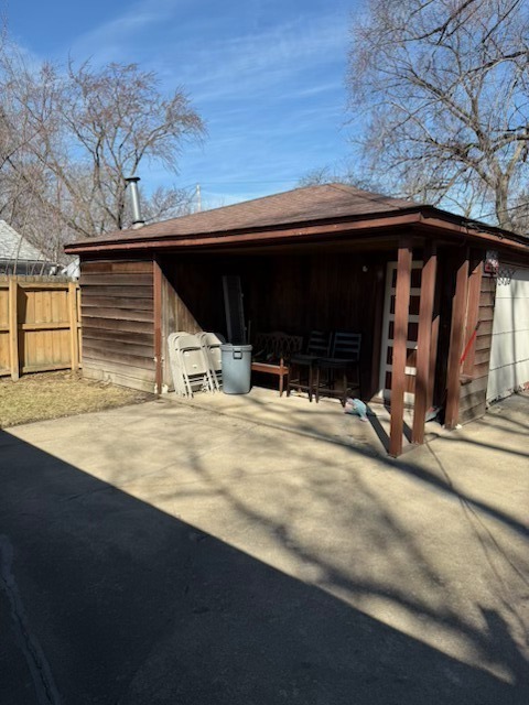 316 Mohawk Street Park Forest, IL 60466 - Photo 24 of 26 a view of a car garage