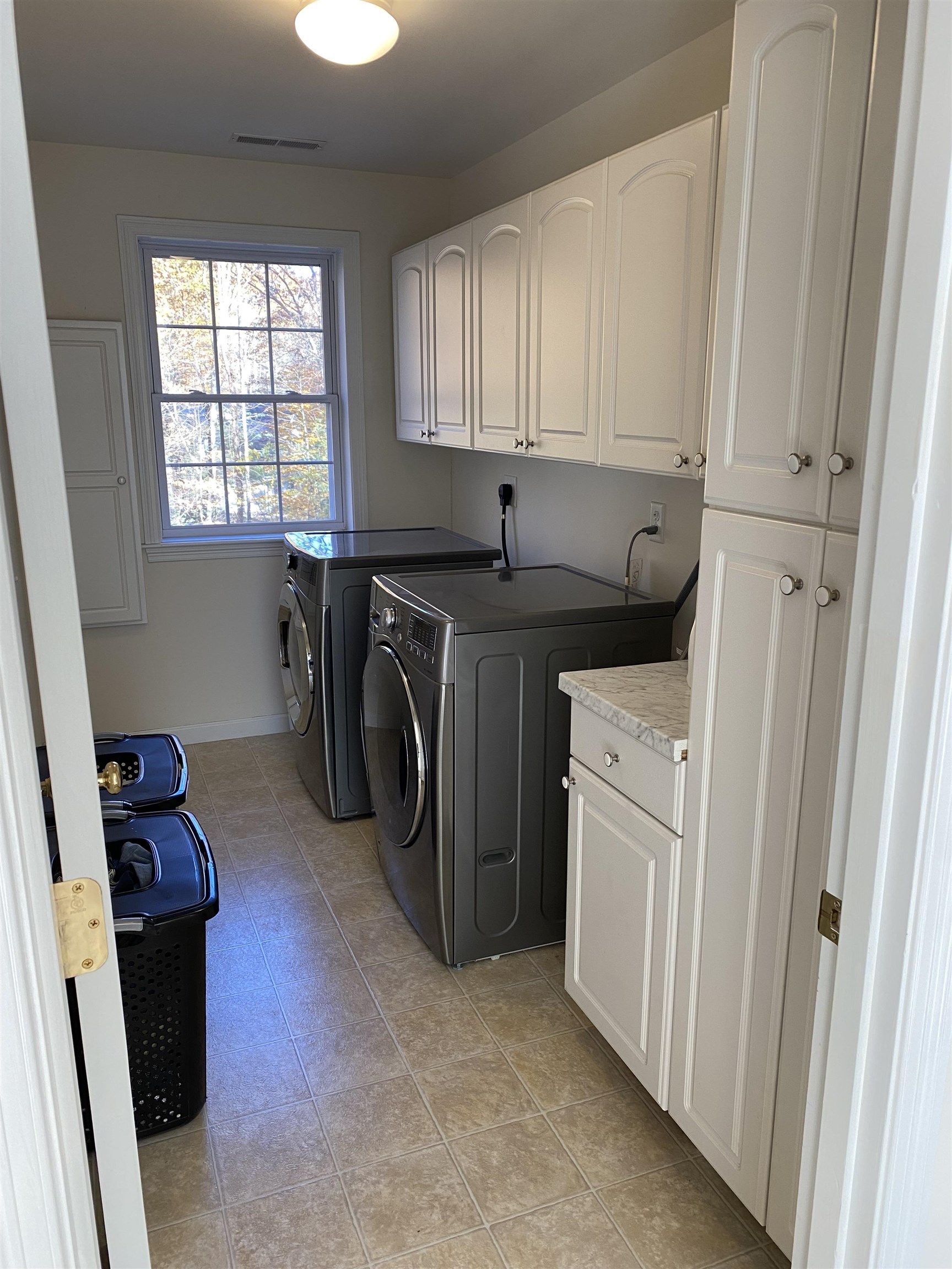 195 New Boston Road Bedford, NH 03110 - Photo 20 of 22 Gallery Image 20