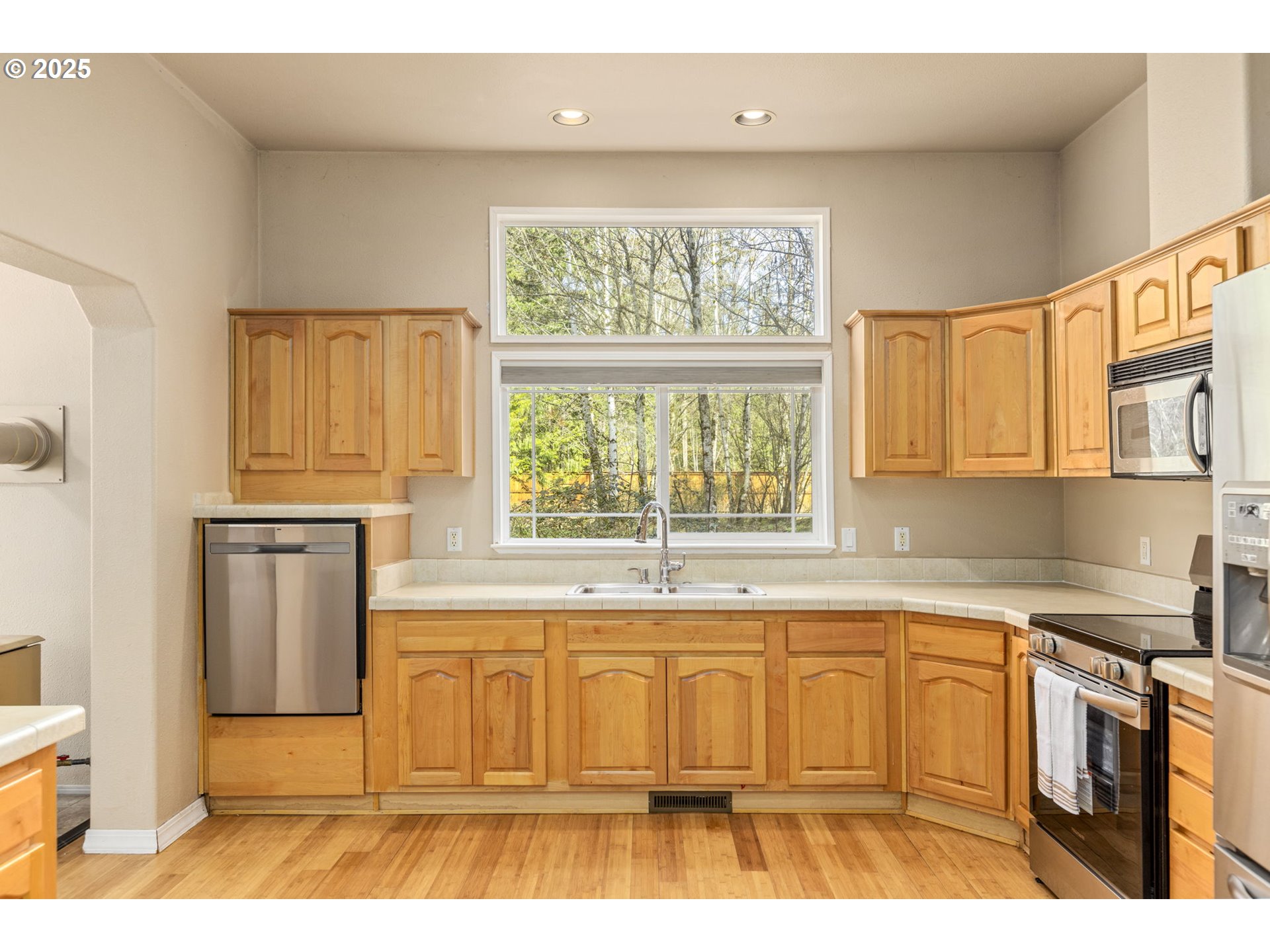 193 Northwest Iman Cemetery Road Stevenson, WA 98648 - Photo 9 of 38 Kitchen