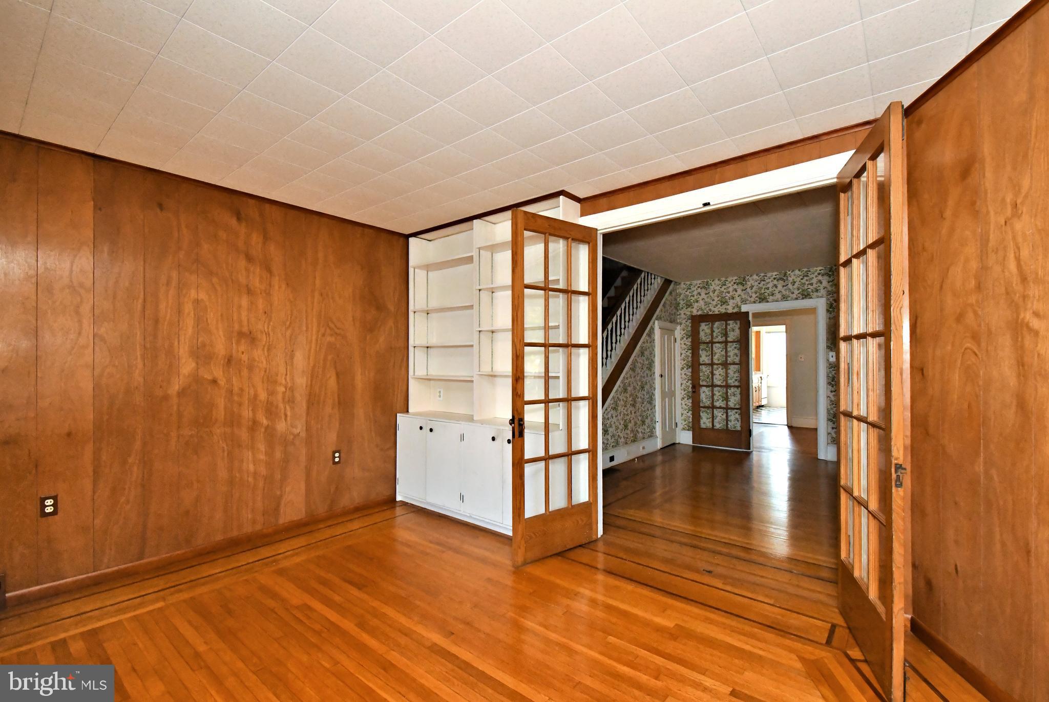 406 Broad Street Spring City, PA 19475 - Photo 10 of 53 Family Room