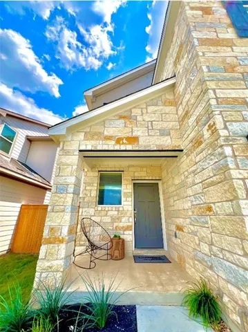 $2,000 | 208 Langhorne Bend, Liberty Hill, TX 78642
