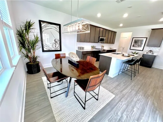 $2,000 | 208 Langhorne Bend, Liberty Hill, TX 78642