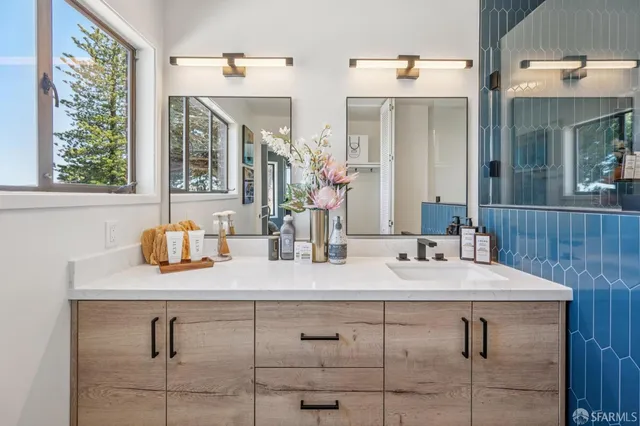 $2,695,000 | 466 Liberty Street, San Francisco, CA 94114