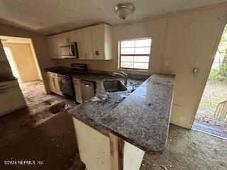 6097 Taylor Road Jacksonville, FL 32234 - Photo 2 of 15 Kitchen