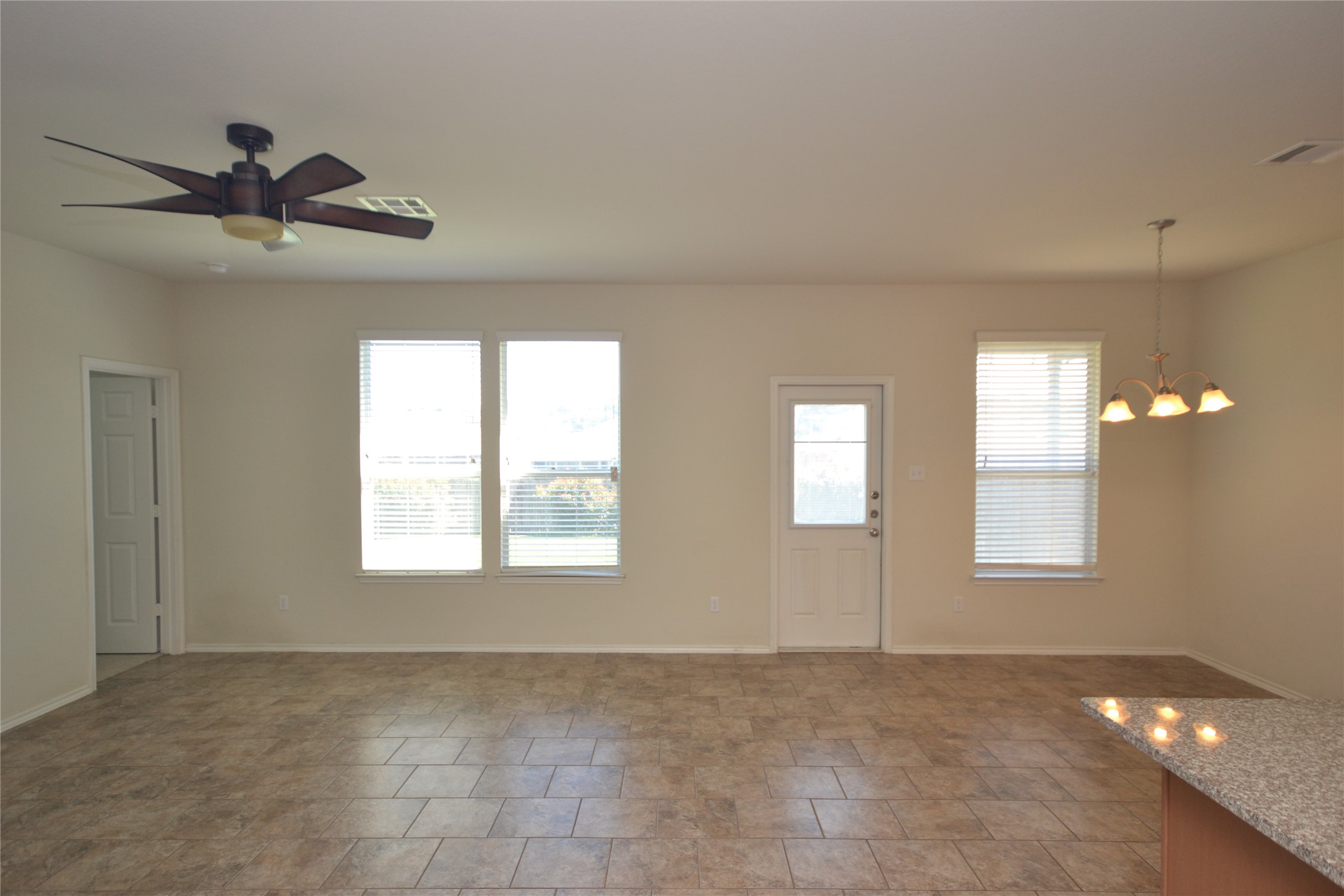 104 Sierra Mar Loop Leander, TX 78641 - Photo 8 of 20