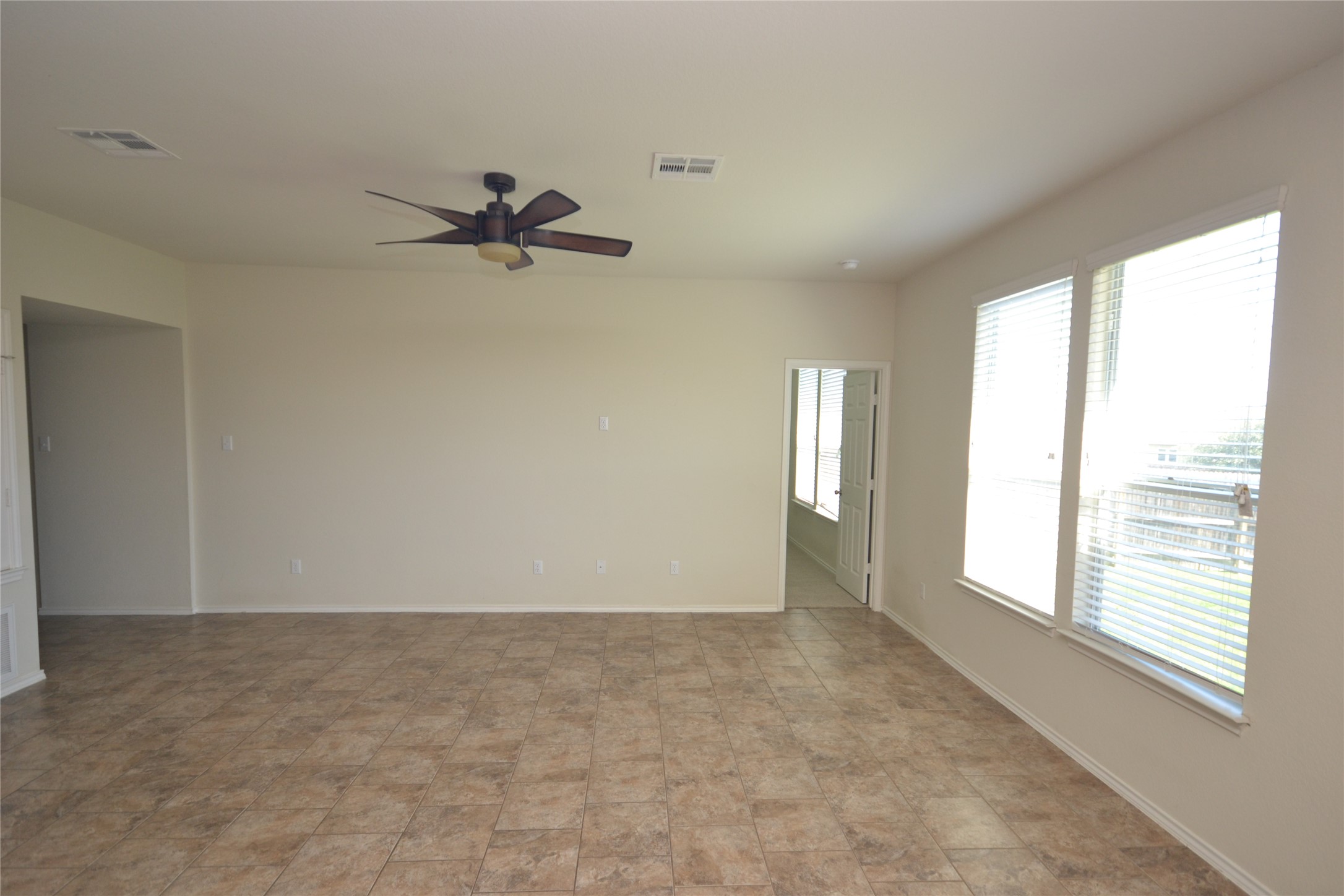 104 Sierra Mar Loop Leander, TX 78641 - Photo 9 of 20